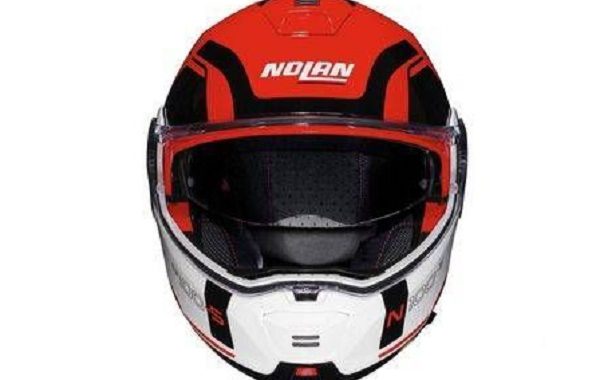 Der Helm ist ein wichtiges Hilfsmittel um das Leben des Motorradfahrers zu bewahren