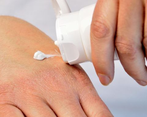 Häufiges Händewaschen: Trockene Hände durch Desinfektion: So wird Ihre Haut wieder geschmeidig
