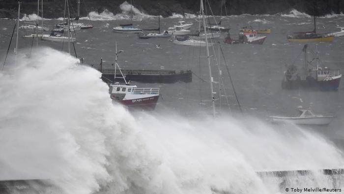 Großbritannien | Devon Küste Sturm Alex (Toby Melville/Reuters)