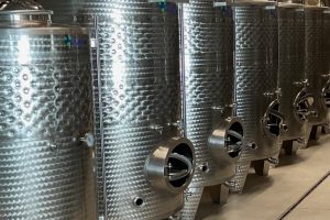 Edelstahltank – ein Moderner Ausbaubehälter für Wein