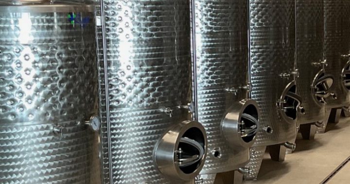 Edelstahltank – ein Moderner Ausbaubehälter für Wein